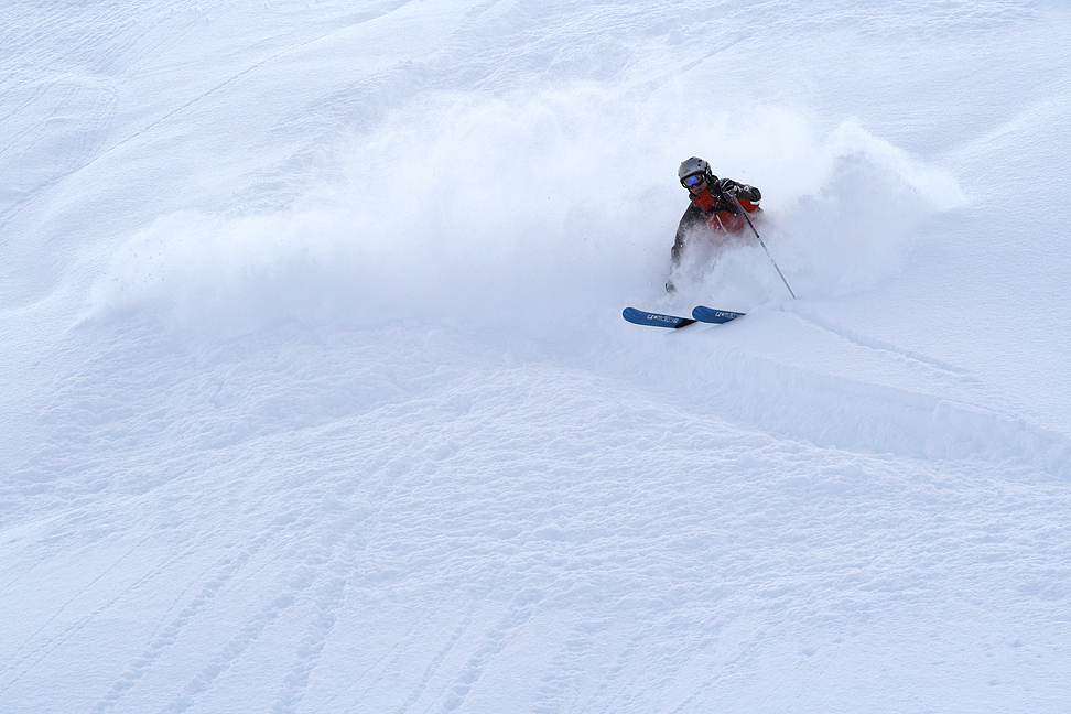 Cruising down the pow