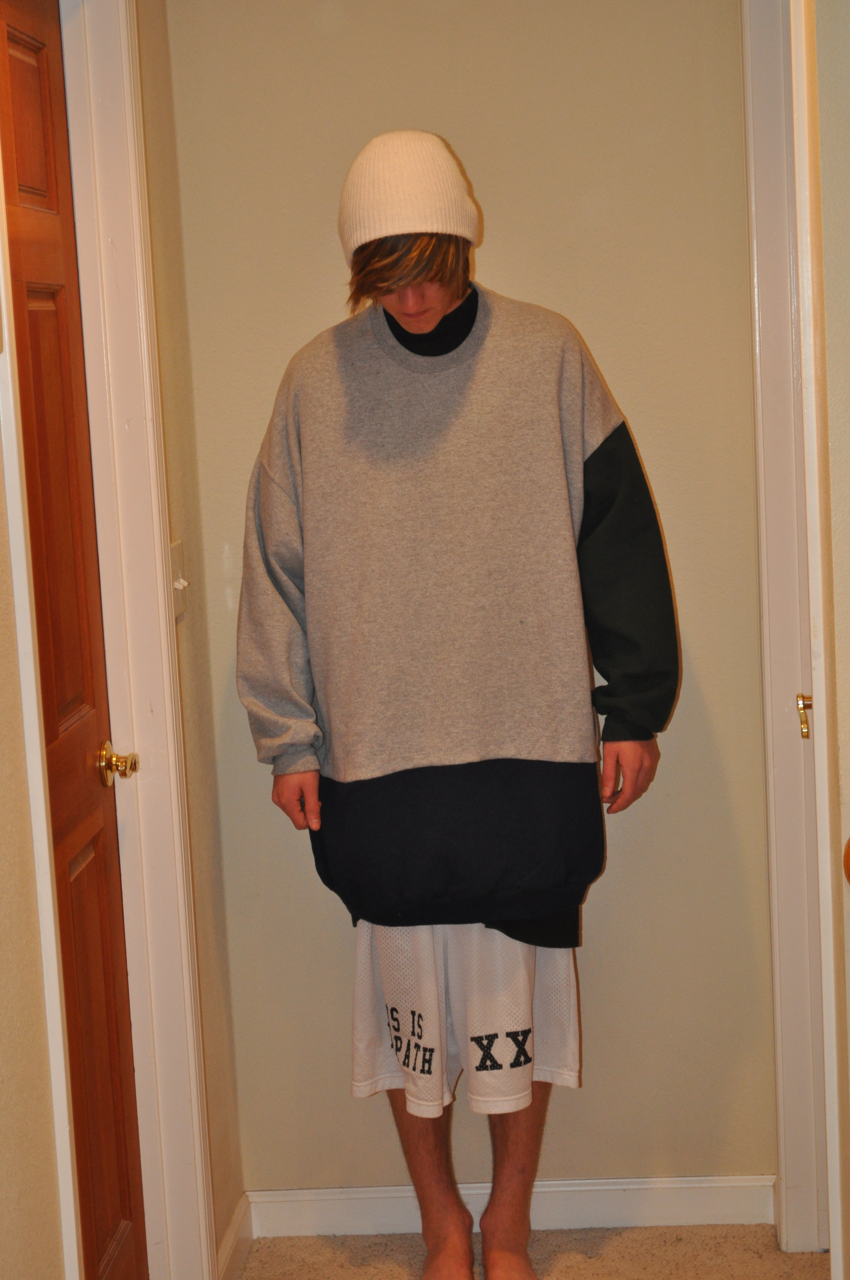 Custom pull over - 2 of 4