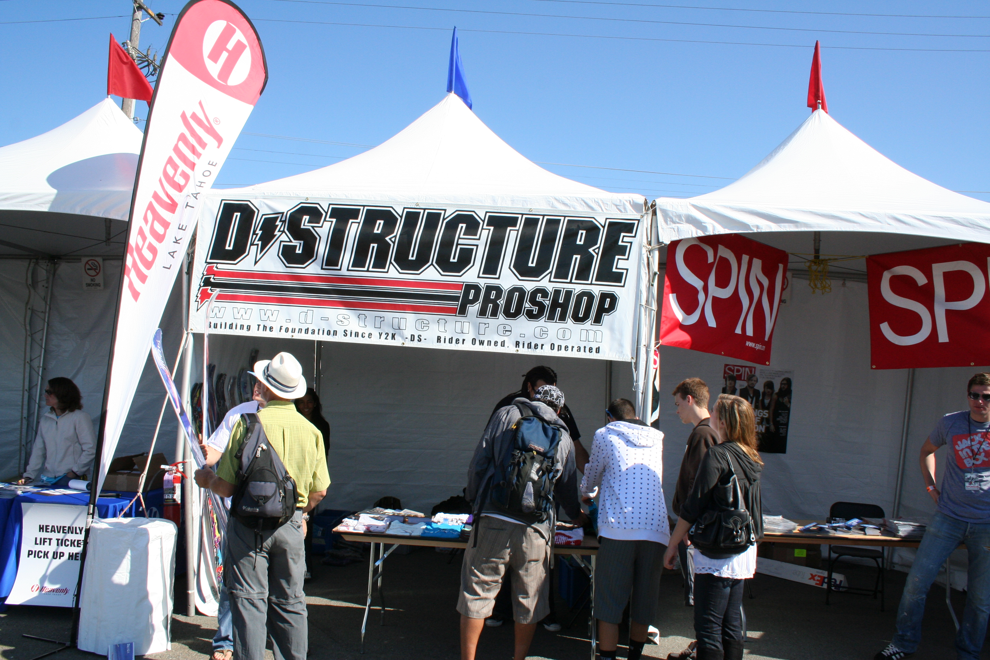 D-structure tent