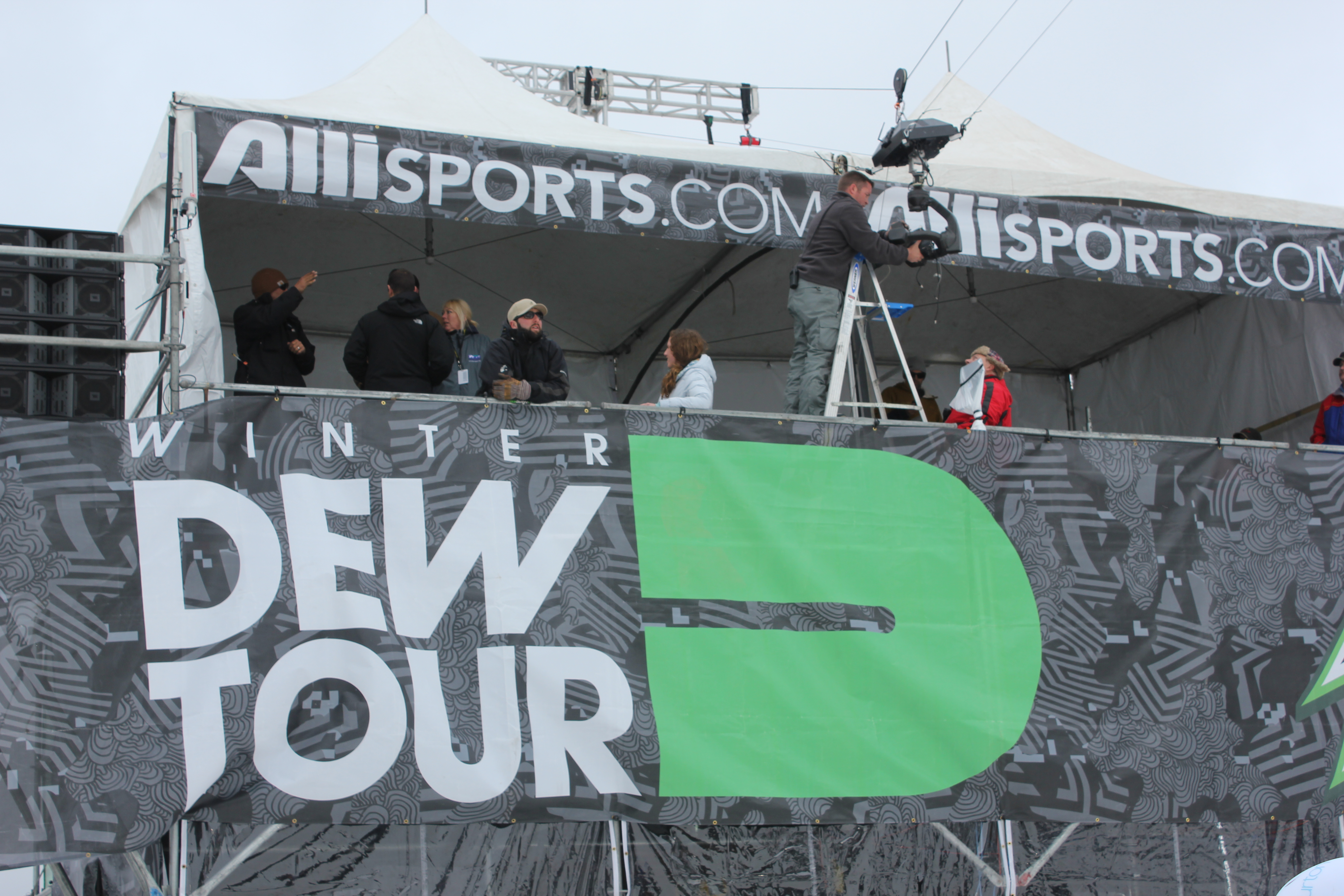 Dew tour