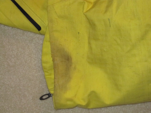 Dirt Bottom Right Leg