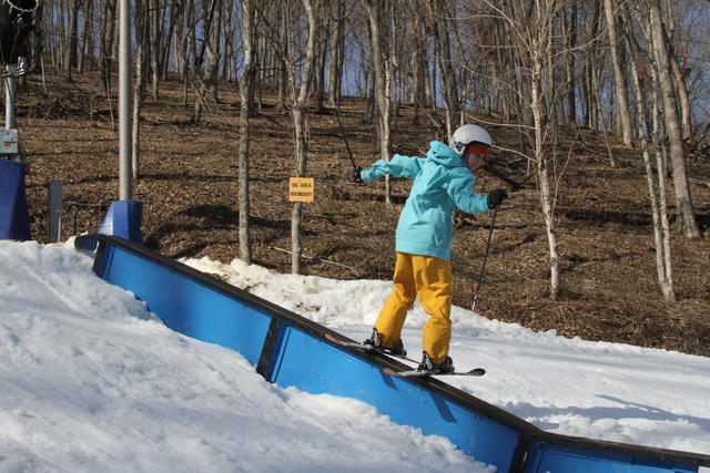 Double kinkin at PFC inm8