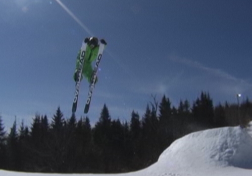 Double nose Grabbin'!