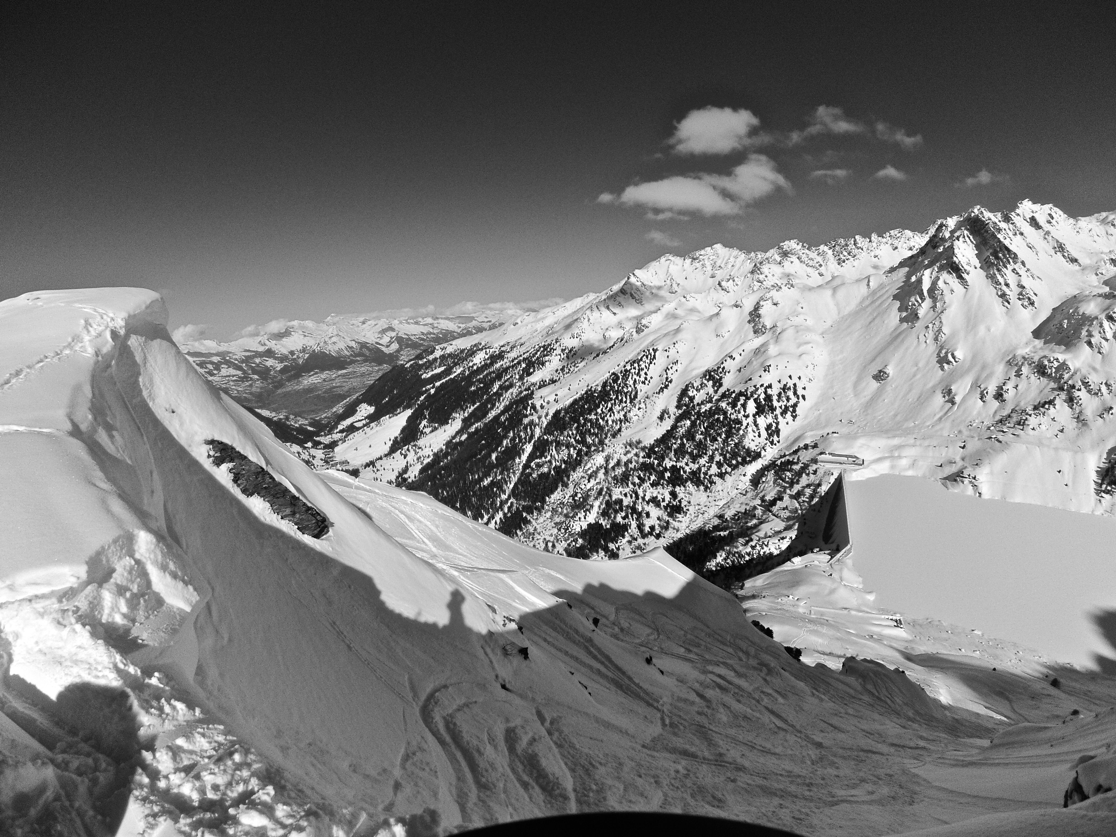 Drop into fresh above Siviez Dam