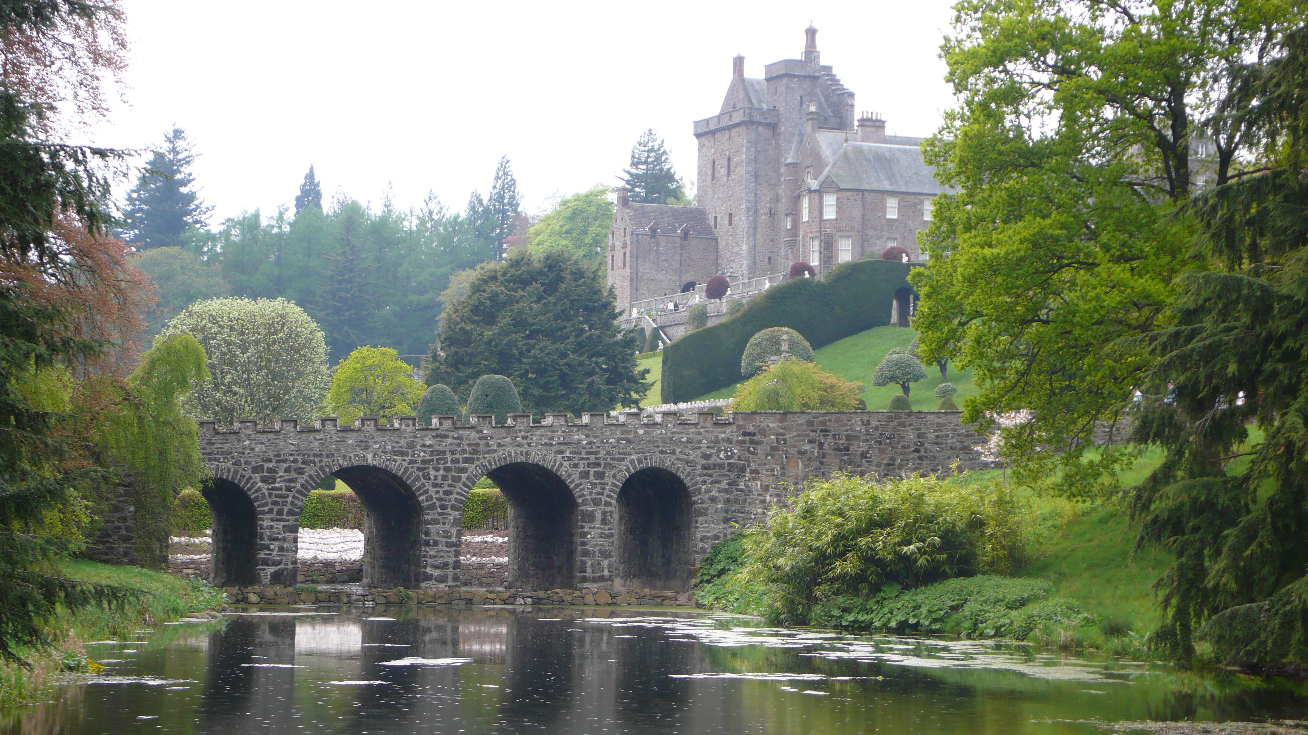 Drummond castle
