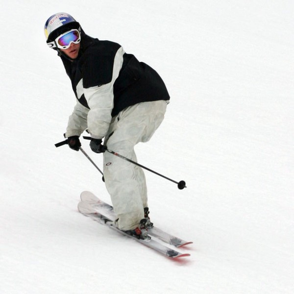 dumont comin in switch