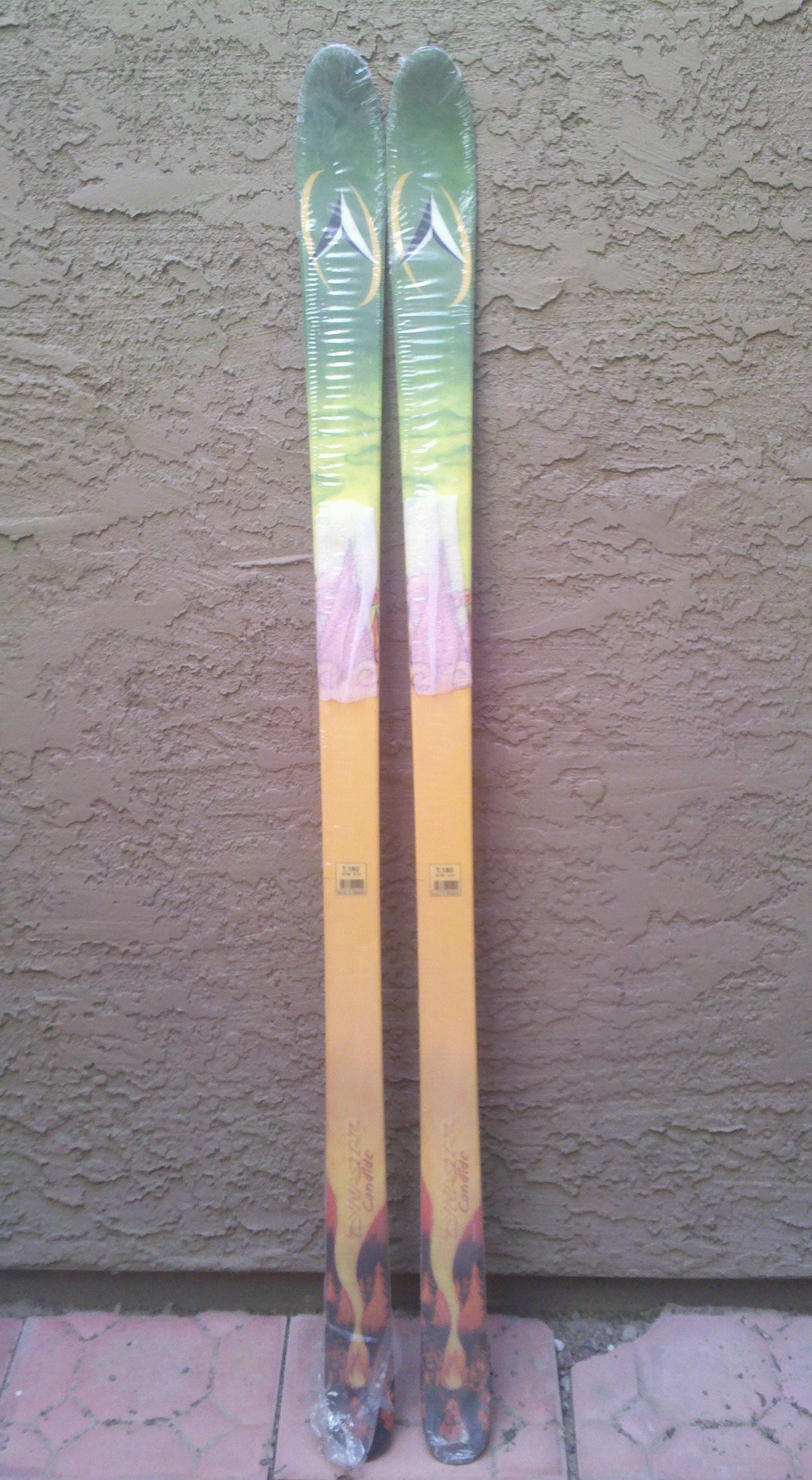 Dynastar CANDIDE tops