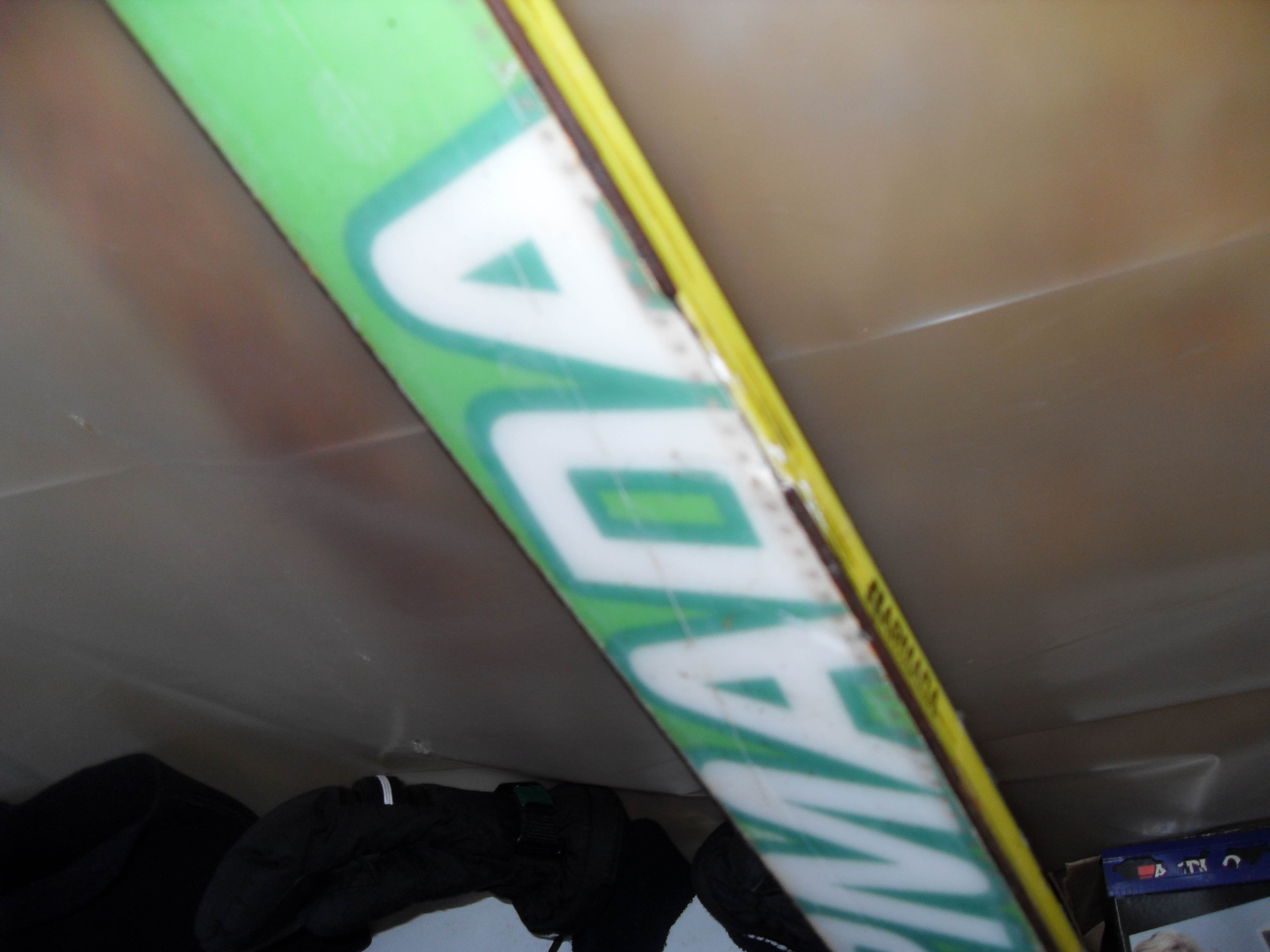 Edge crack underfoot AR5