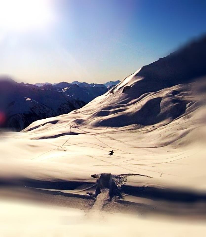 edollo sending it over the westside kicker