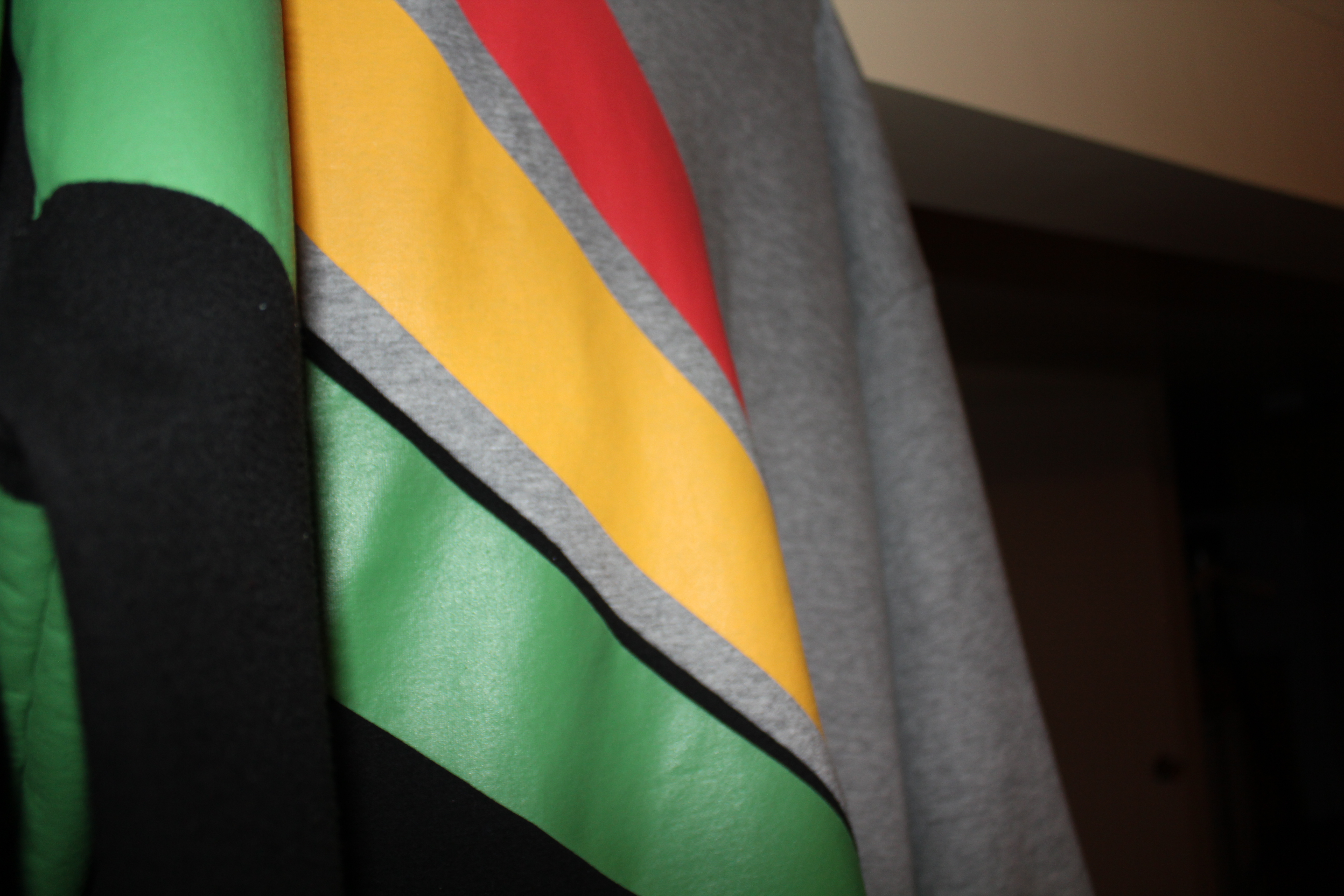 Ehoto Rasta Crewneck