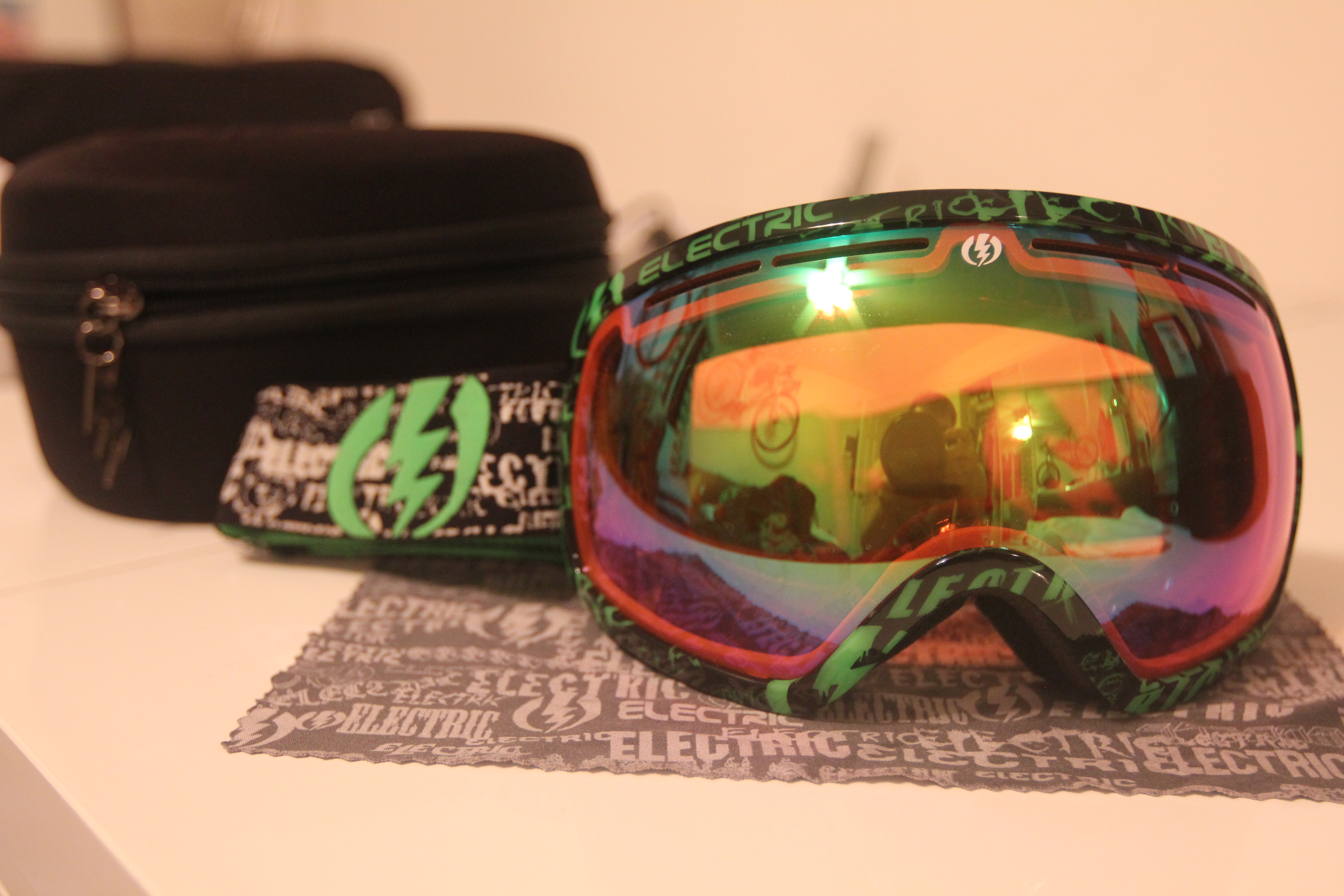 Electric EG2 Green Text LE