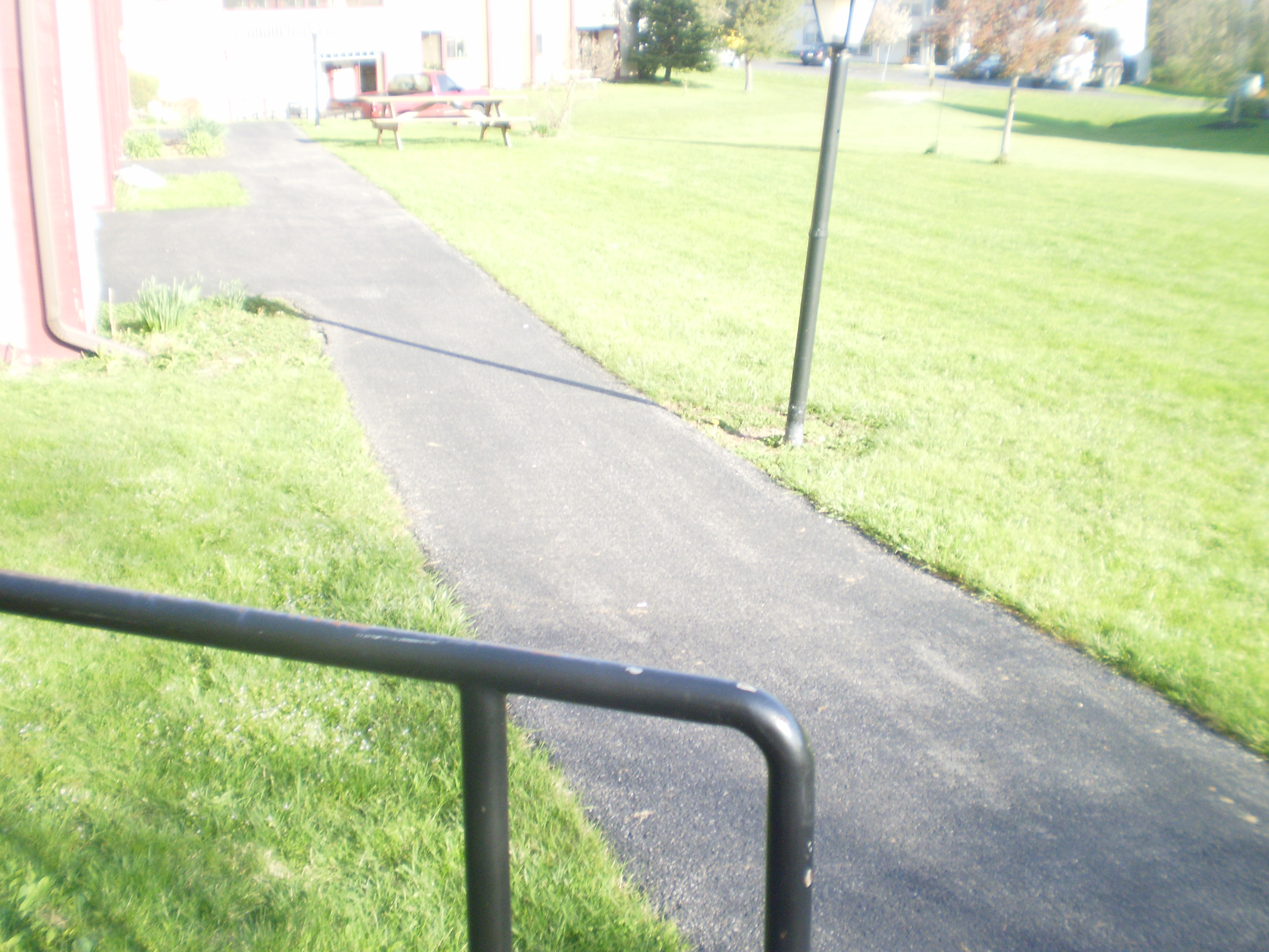 End of rail between apartments