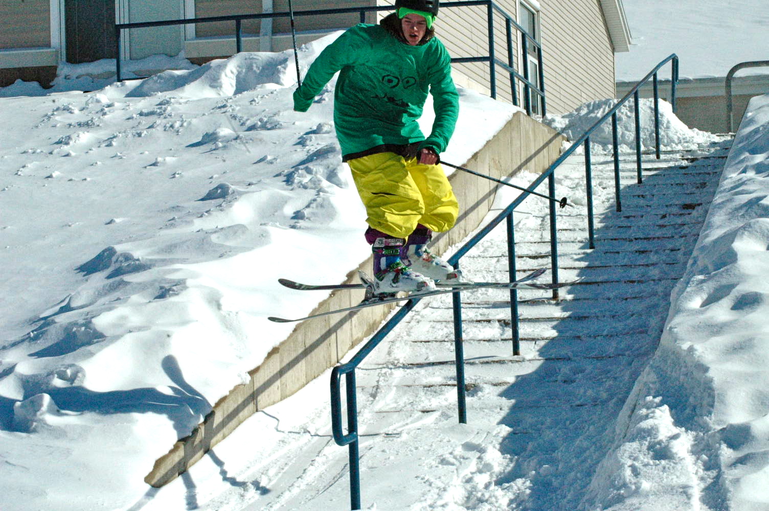 Epic Planks Down Rail