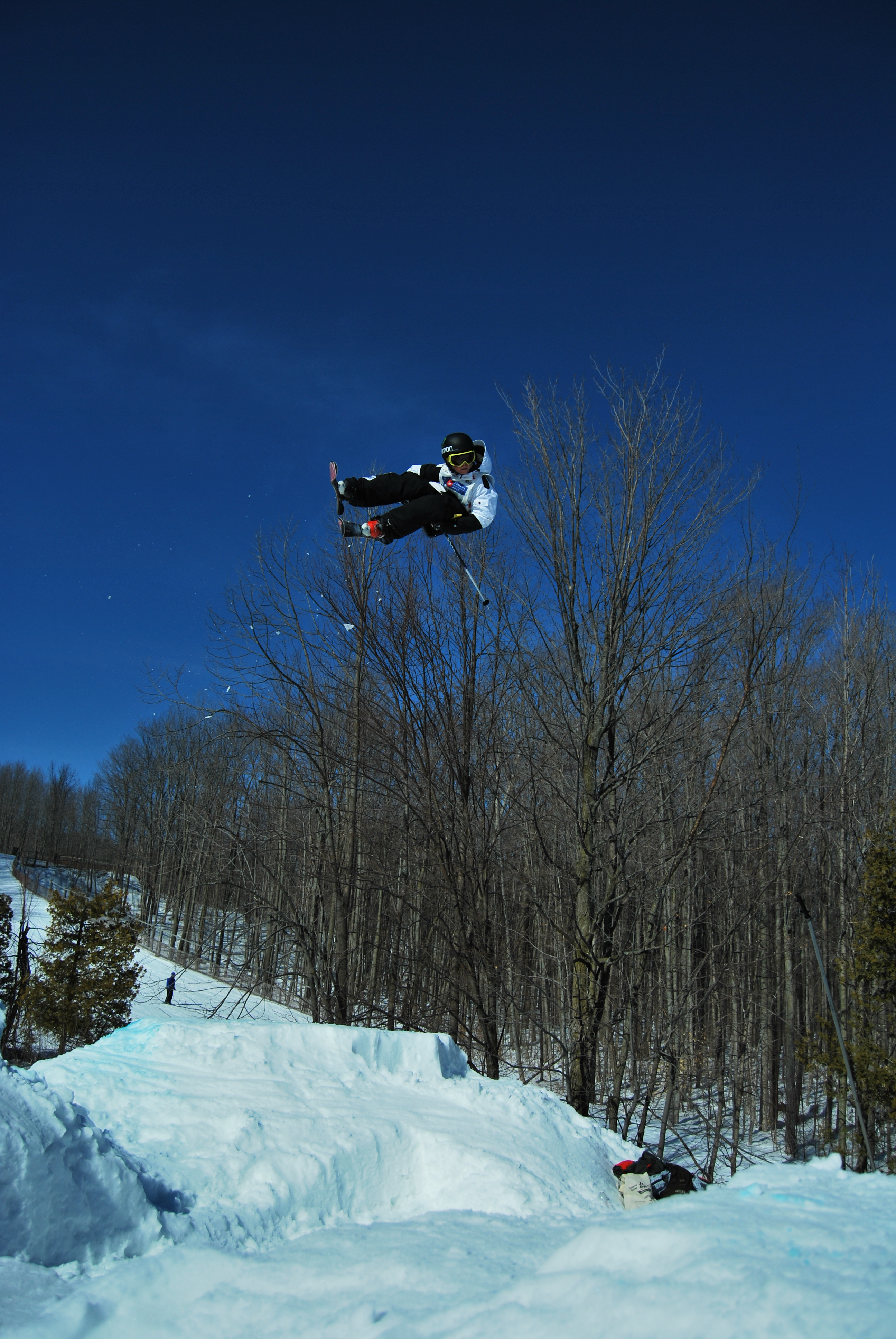 Evan McEachran Kang flip