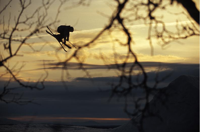 faike cork 720 cridical! night shoot at brÃ¤cke