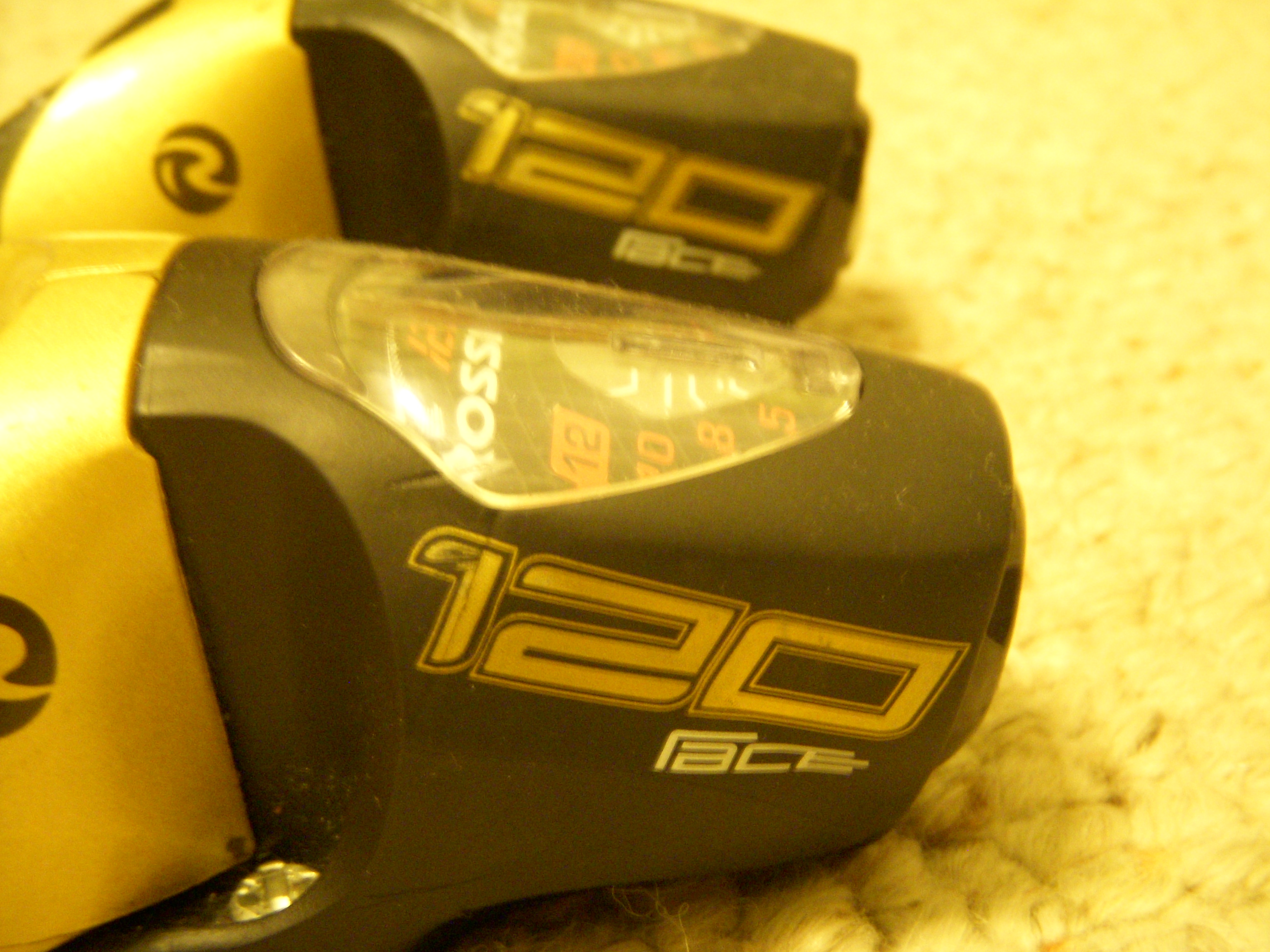 FKS 120's toes       agin