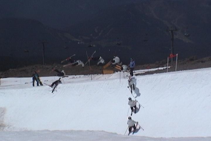 Flat spin in the public pipe (doesn't look like one, but it is)