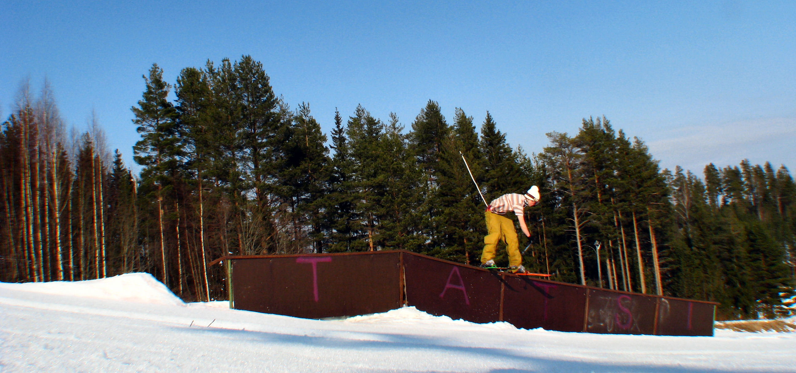 Flatdown rail 270 out