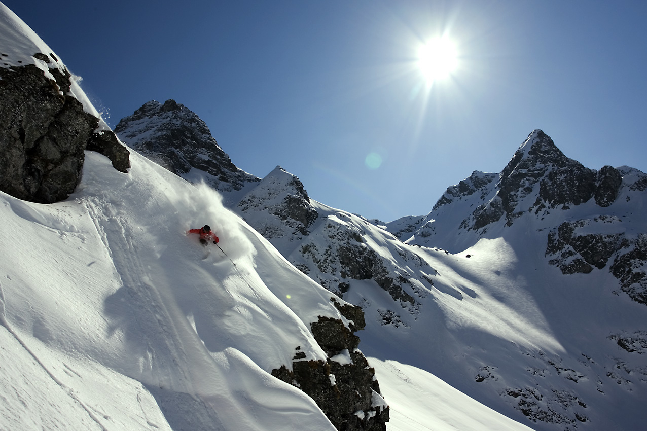 Flo Edenberger slashing in Silvretta Nova