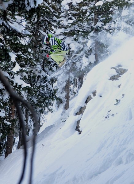 Flying through X-mas Tree Bowl