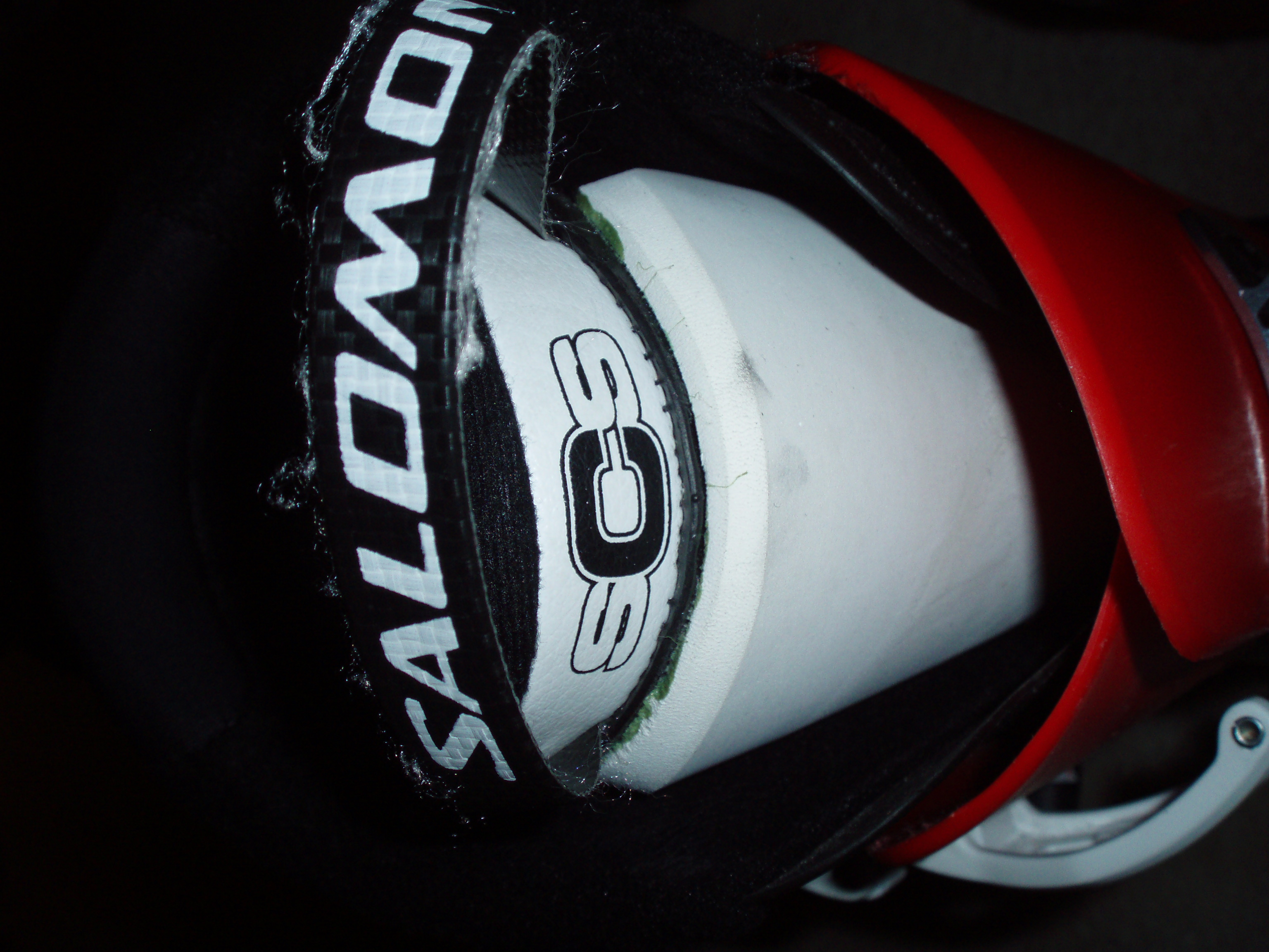 Foam on tongues because of skinny legs