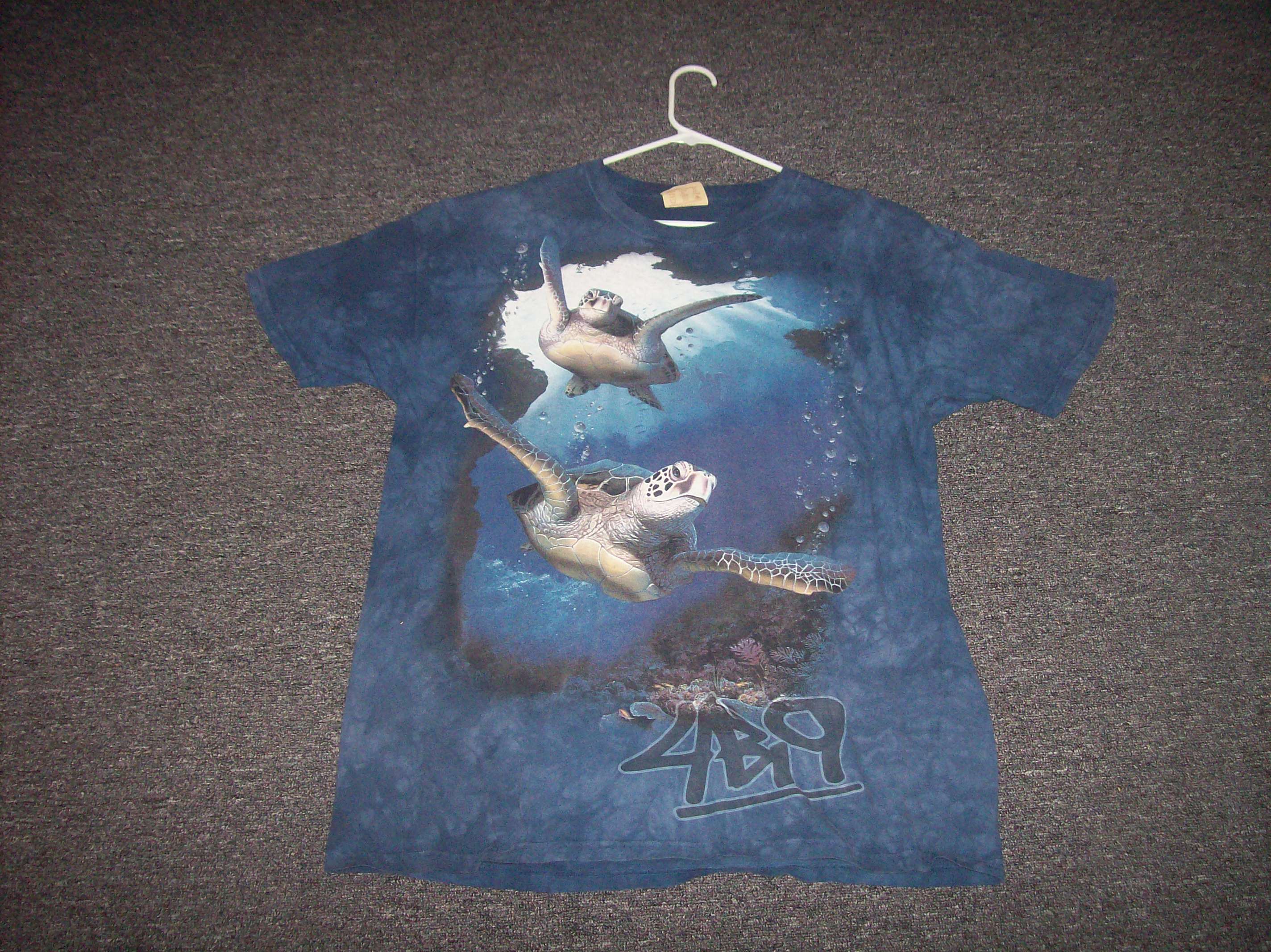 For Sale 2xl 4bi9 tee