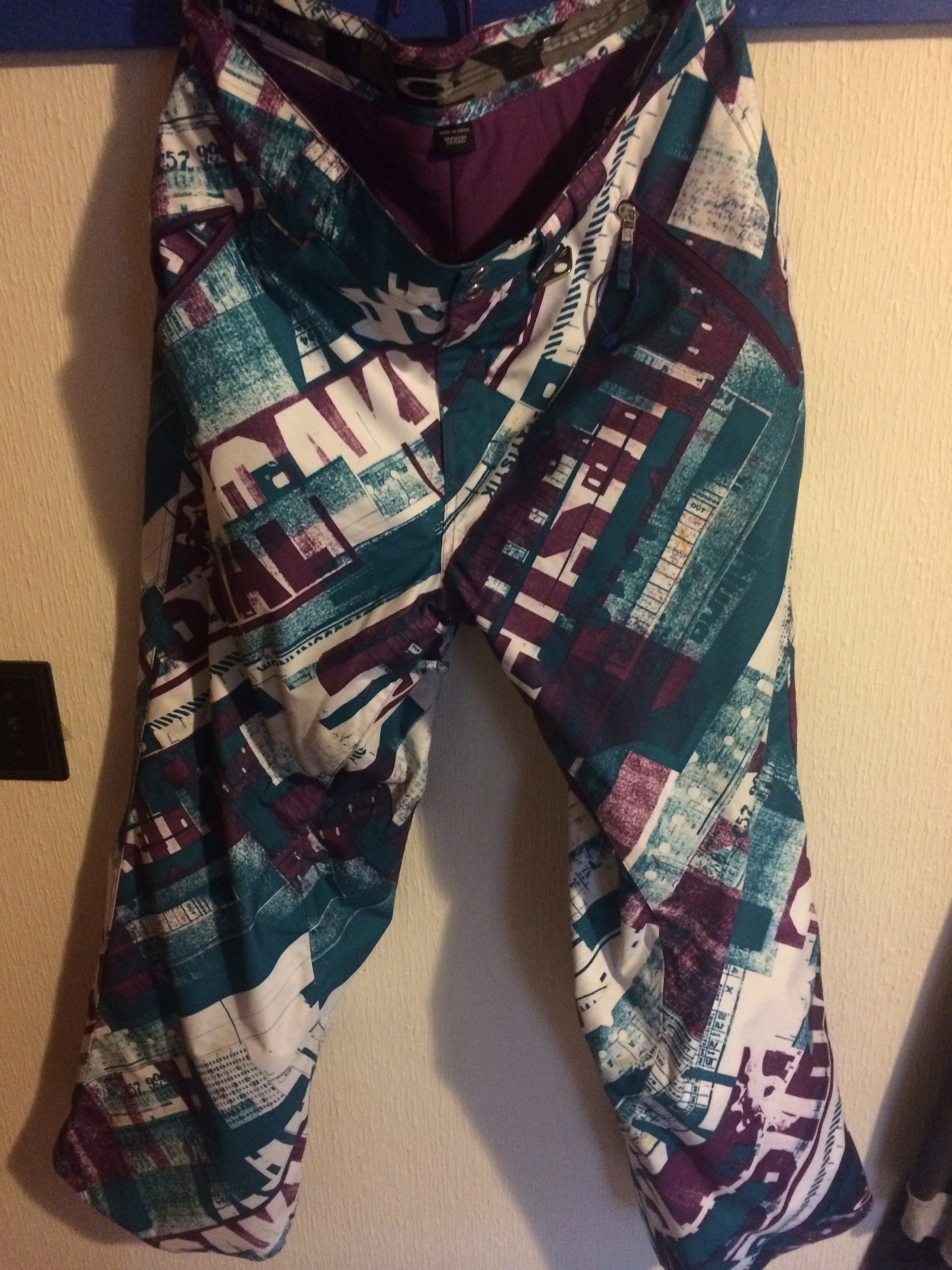 For Sale - Oakley Pants ( XL)