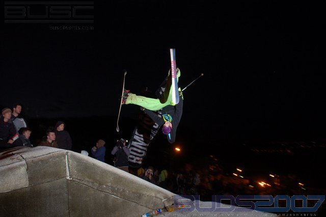 Frontflip Spread BUDS07