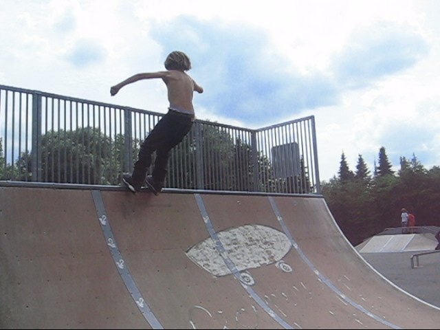 Frontside stall inline skate