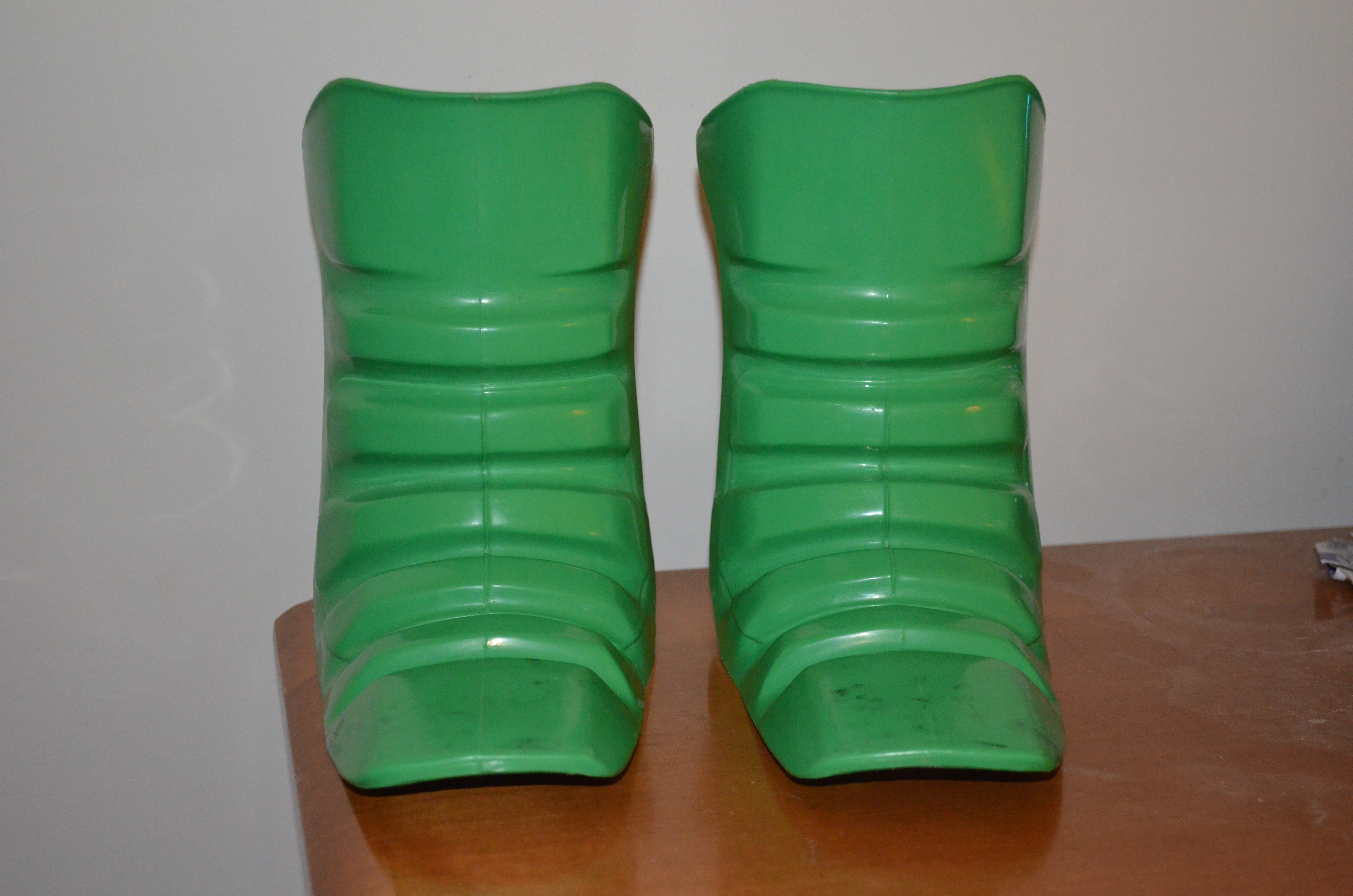 Full Tilt Size L Flex 4 Tongues