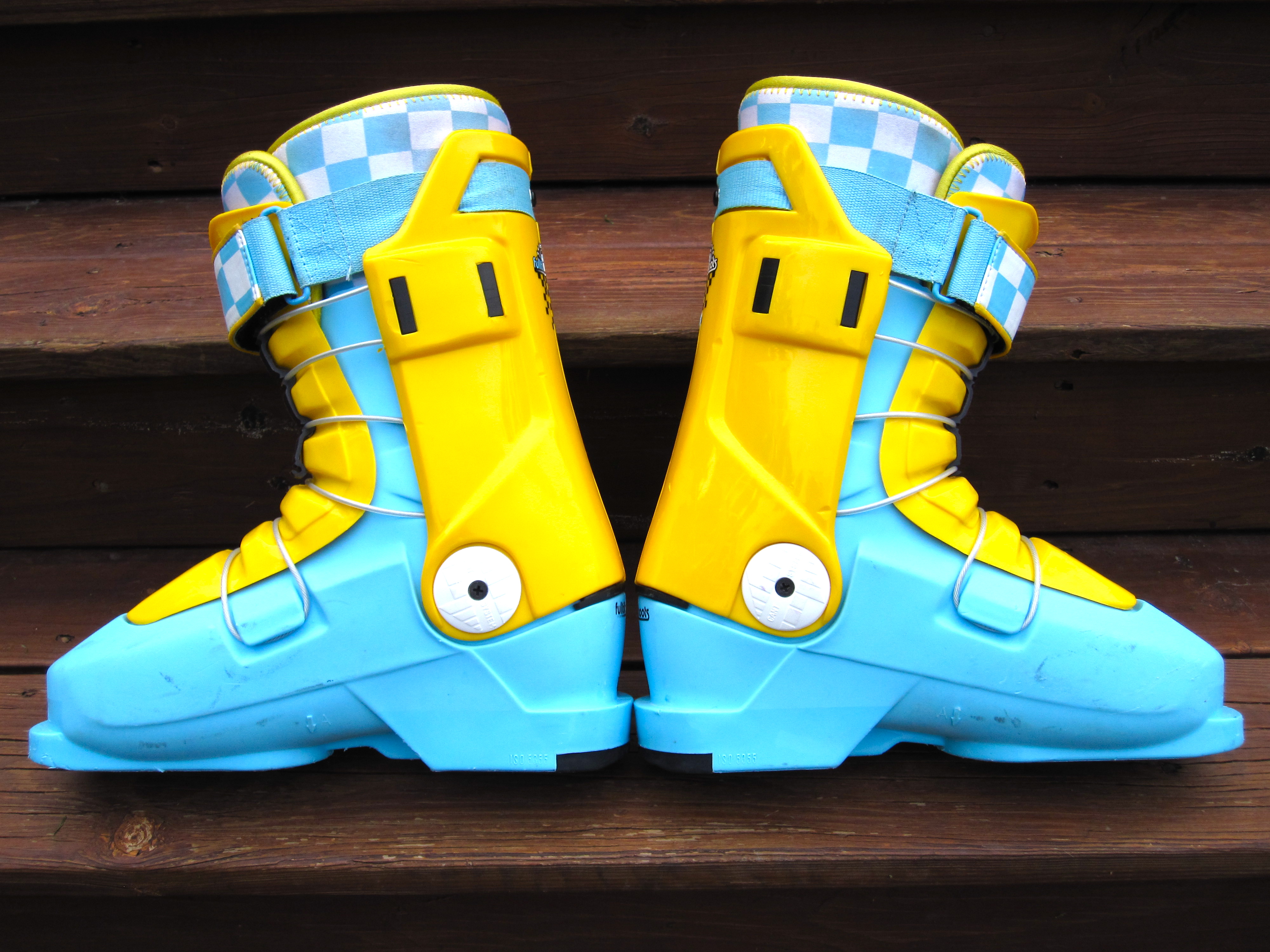 Fulltilt booters size 26.5