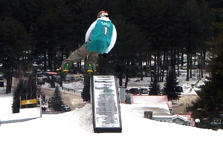 Gangsta Lean (ill snowboard shot)