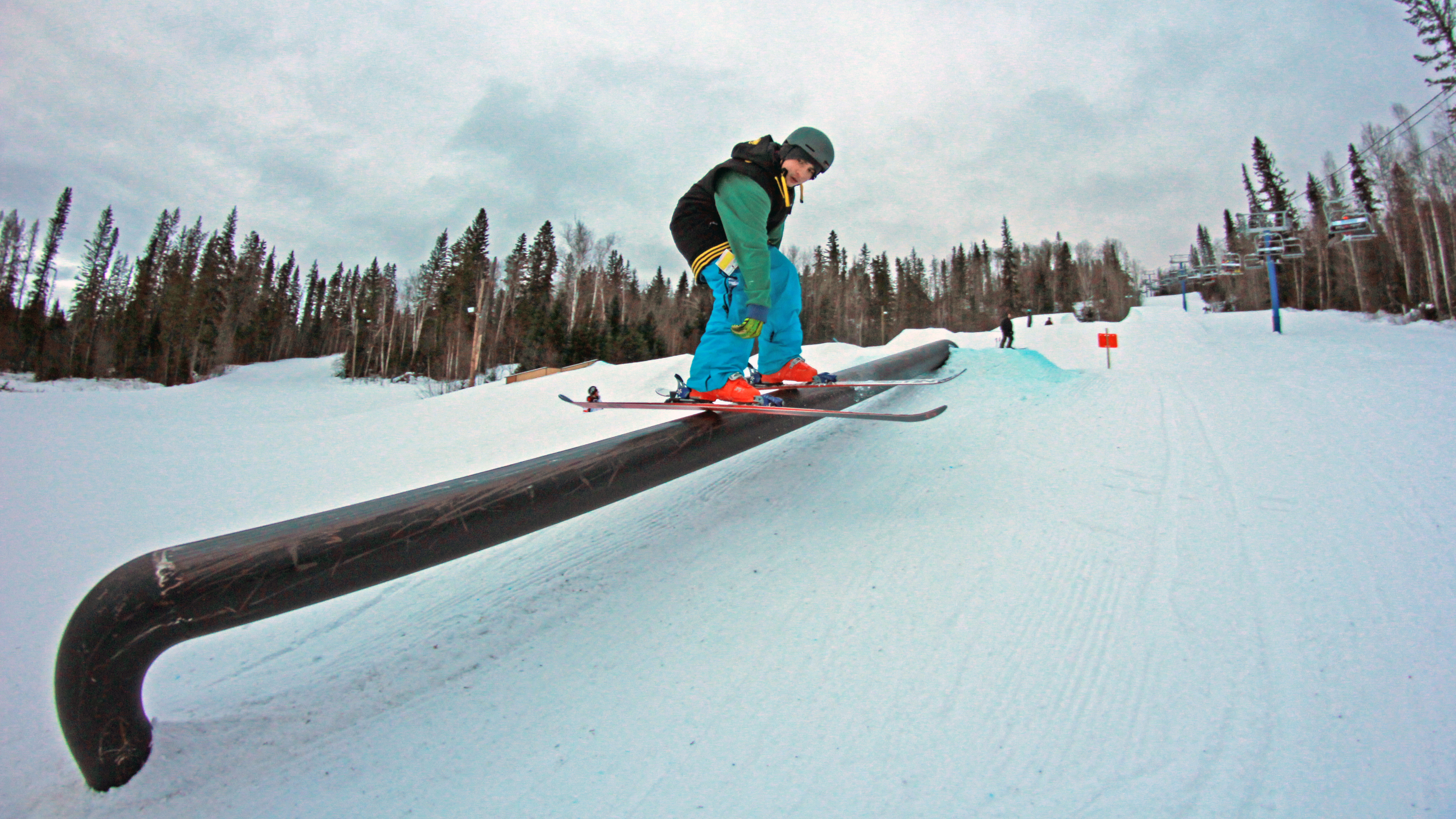 Gettin down on the down bar. 