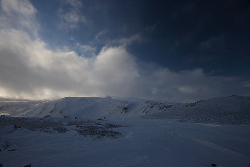Glenshee Opening Weekend Part 2  6/1/08 (Carn Na Sac)