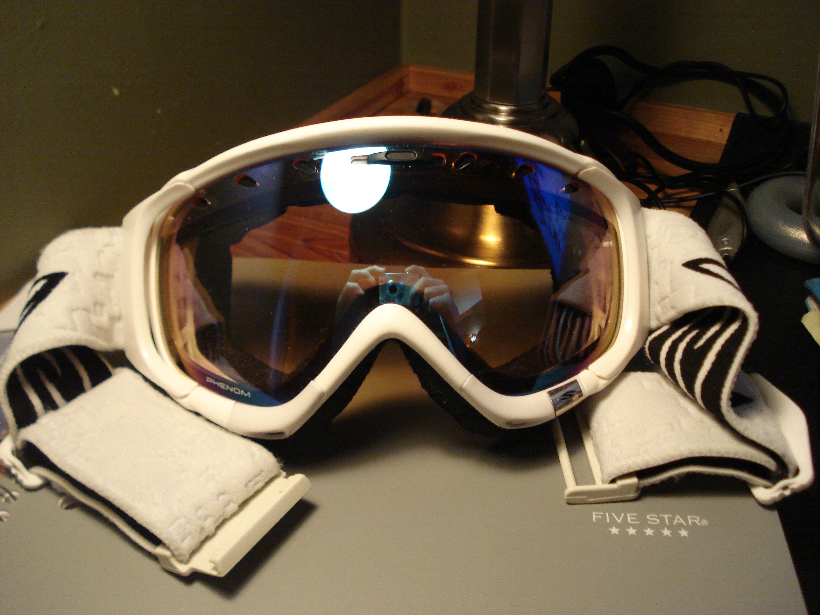 Goggle