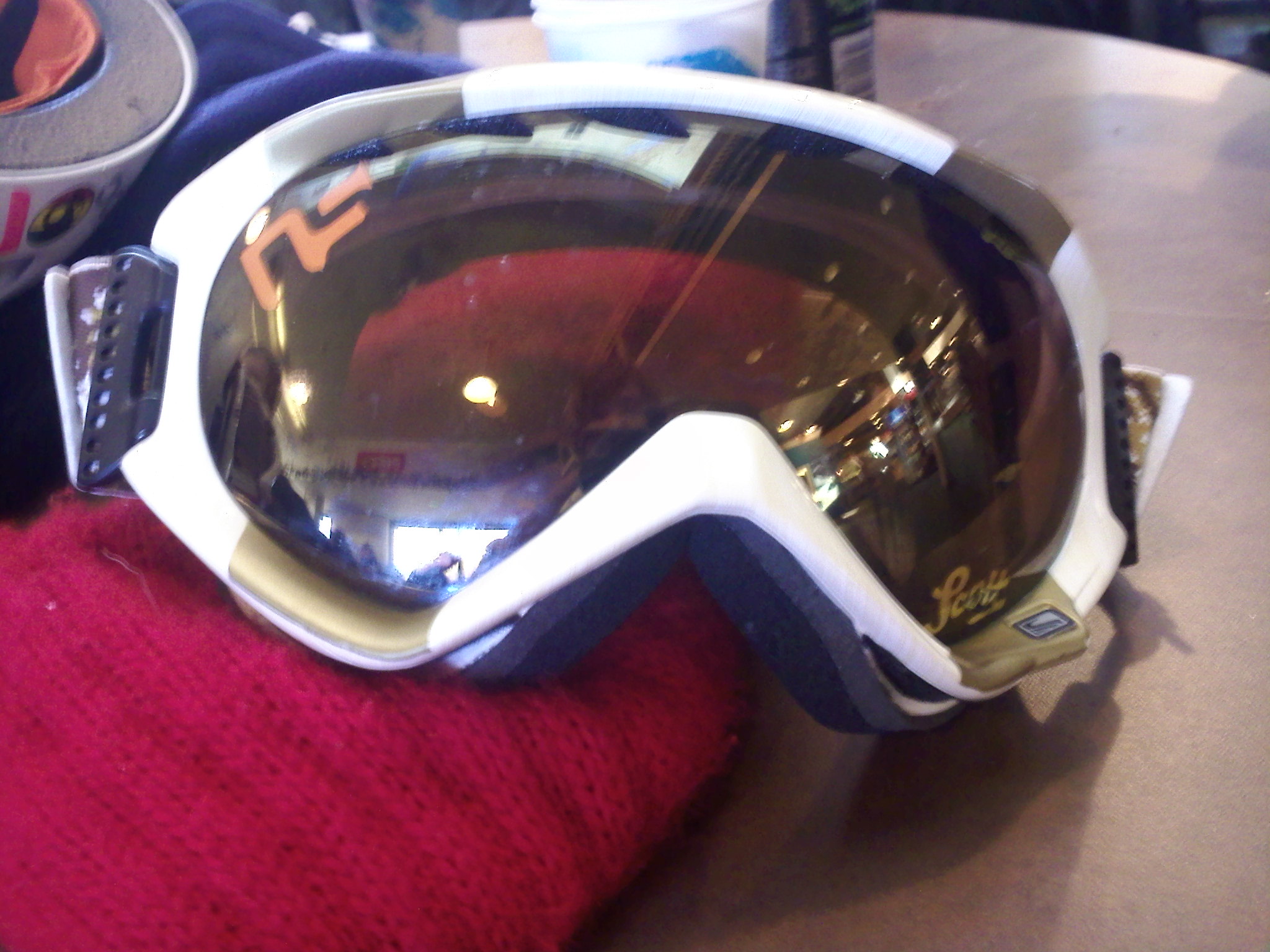Goggle