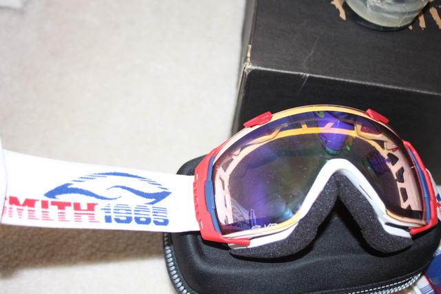 Goggle