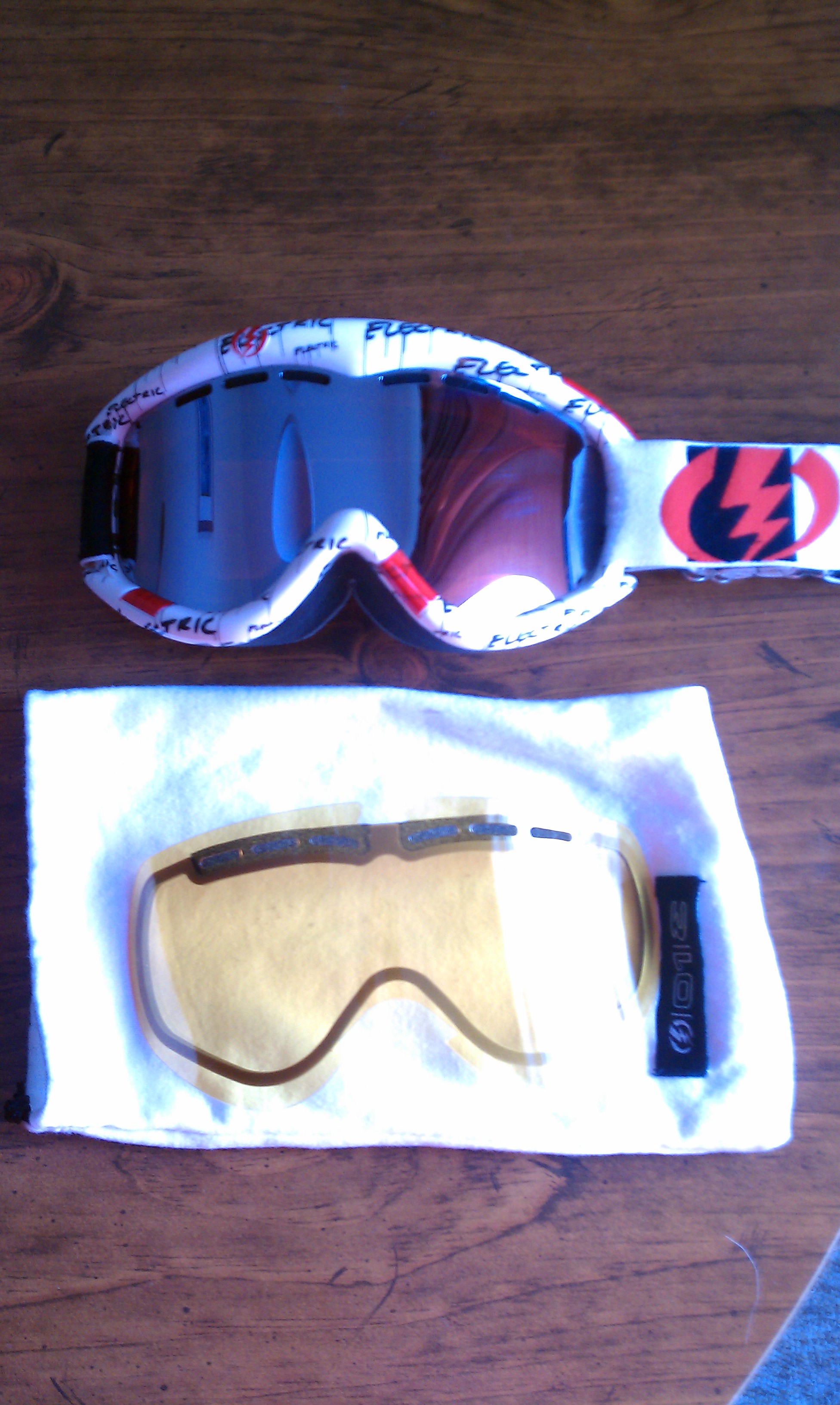 Goggle1