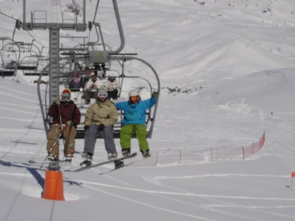 Gonna hit up som pow pow