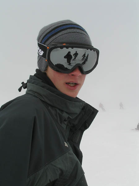 Good use of the reflective goggle.