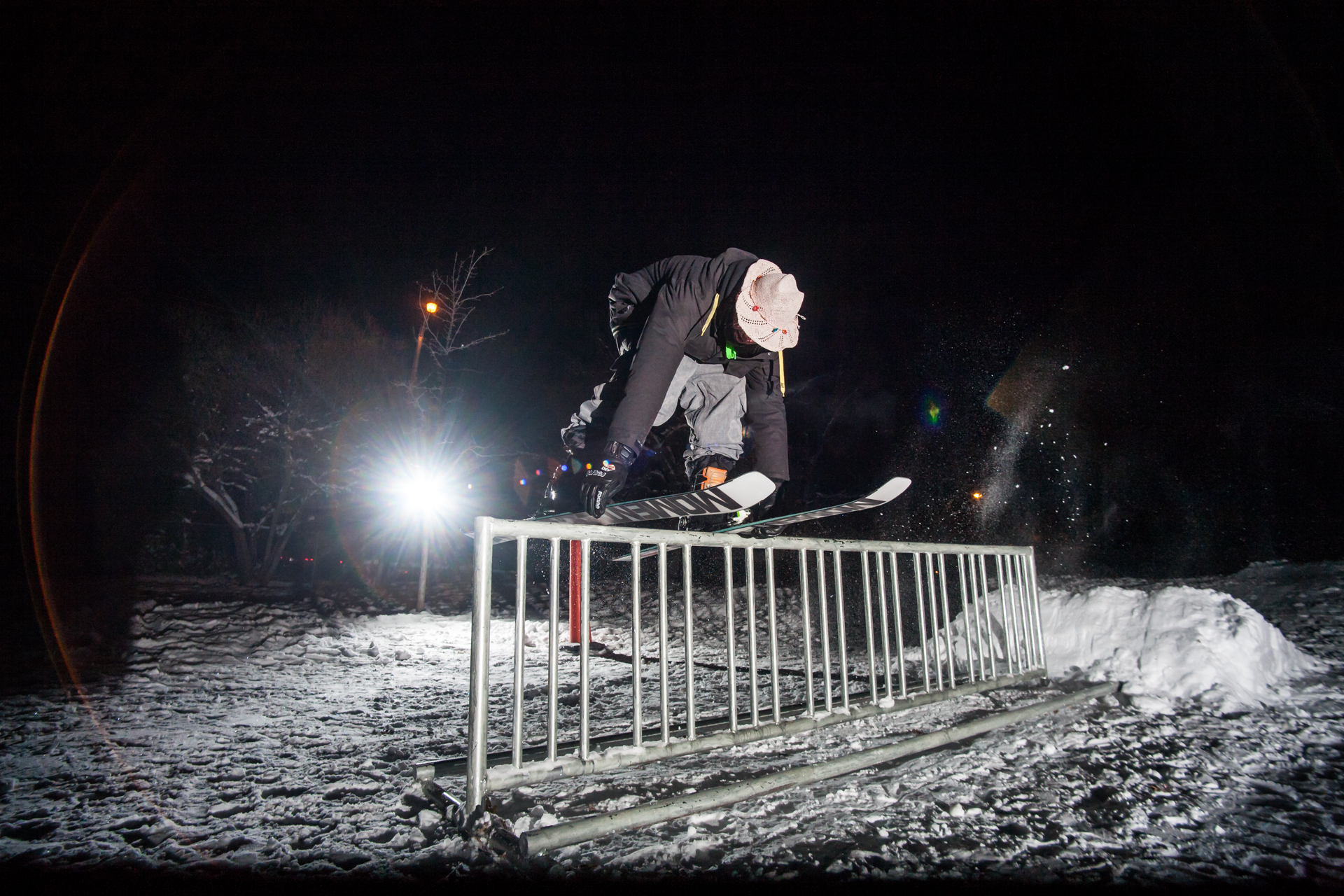 Grabbin' double truckdriver