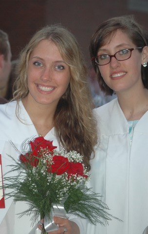 graduation, i know a lil late posting pictures, but i just got them