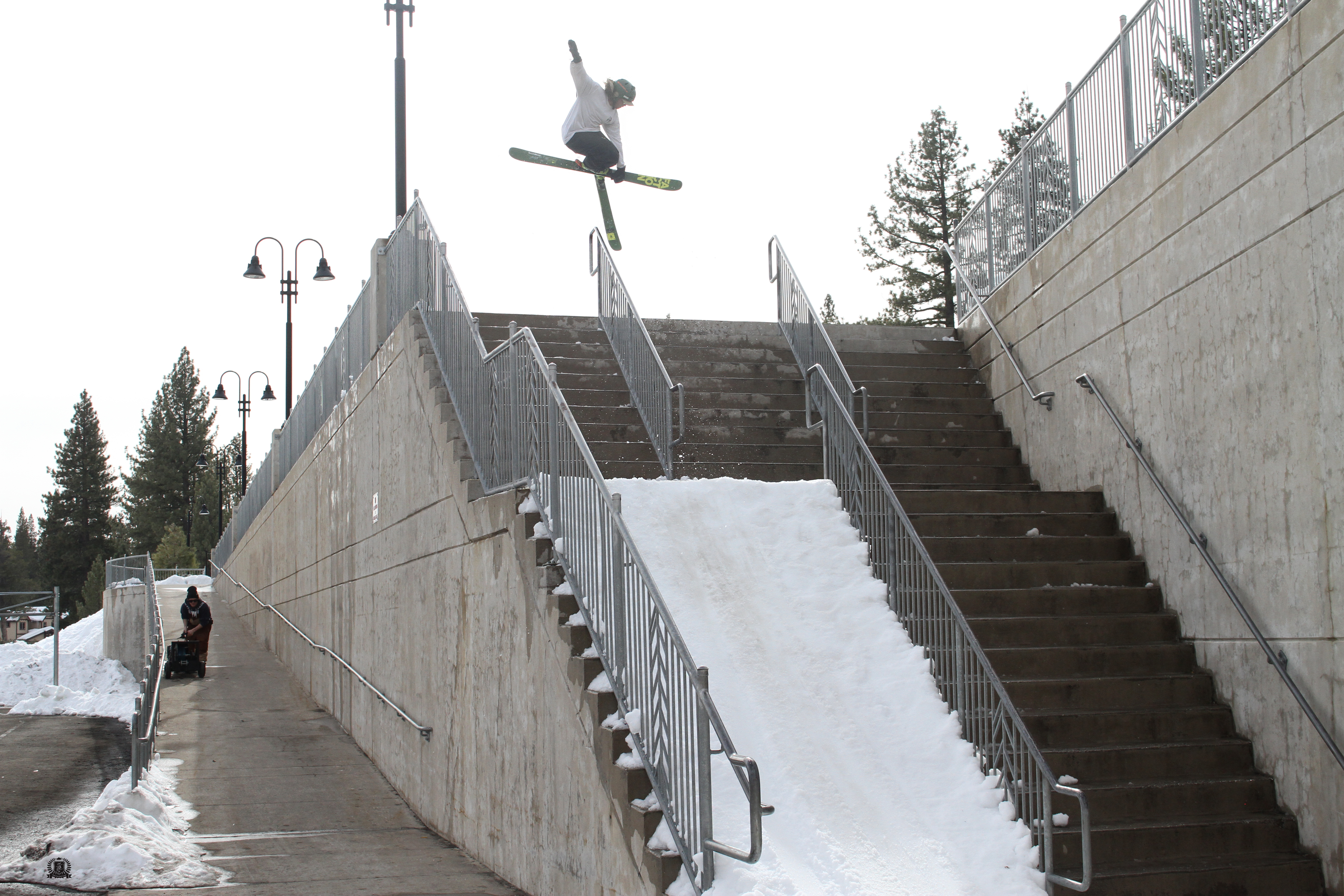 Gram ~~ PURSUIT~~ Up Rail