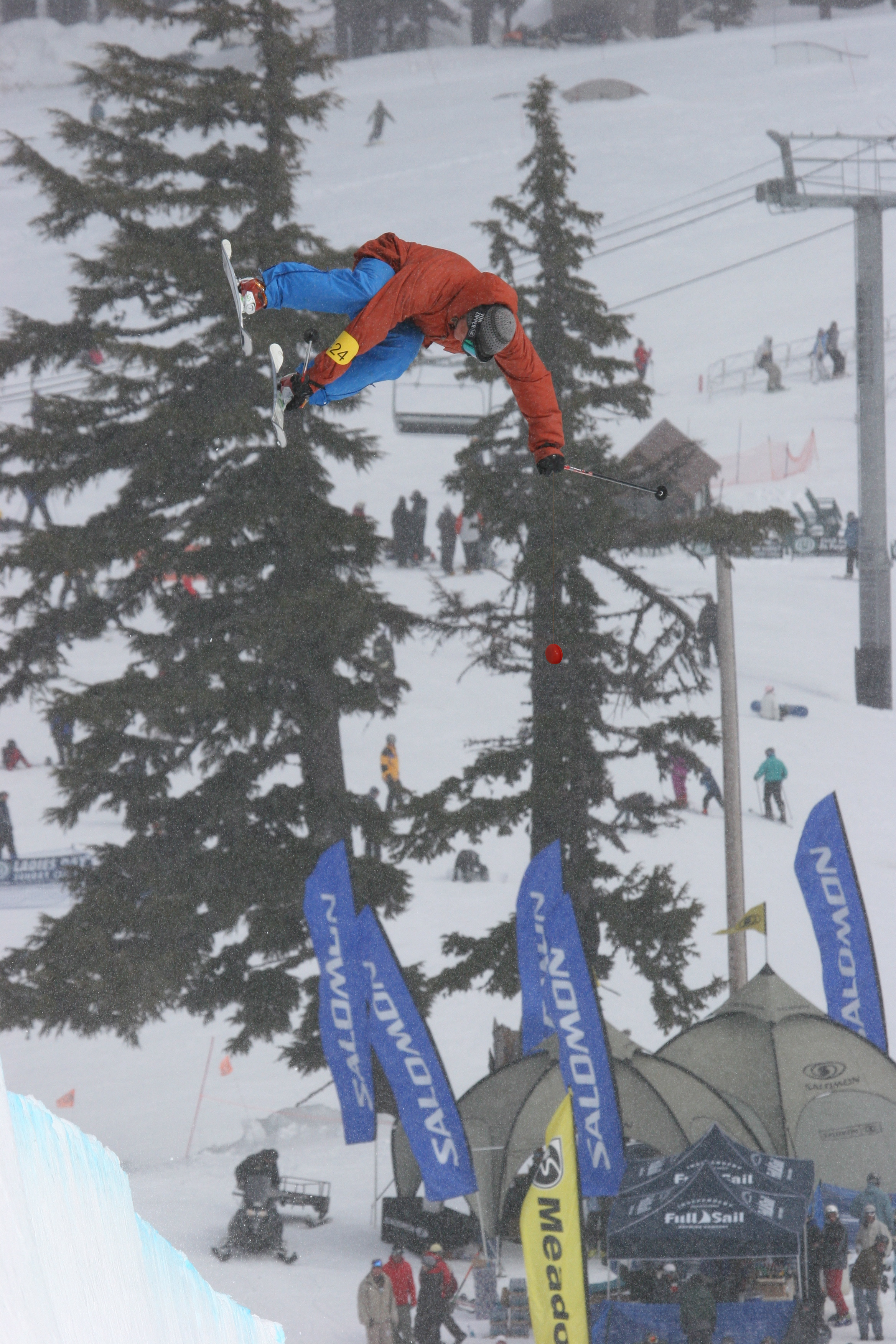 Griffin Cummings Reverse Grab w/ Yo-Yo