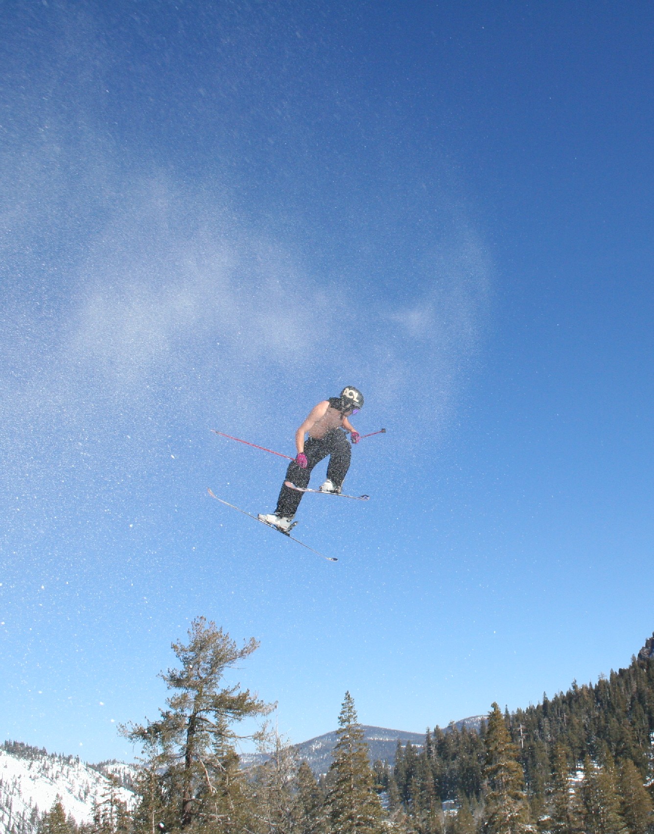 Half nude curry sandwich lookin for landing