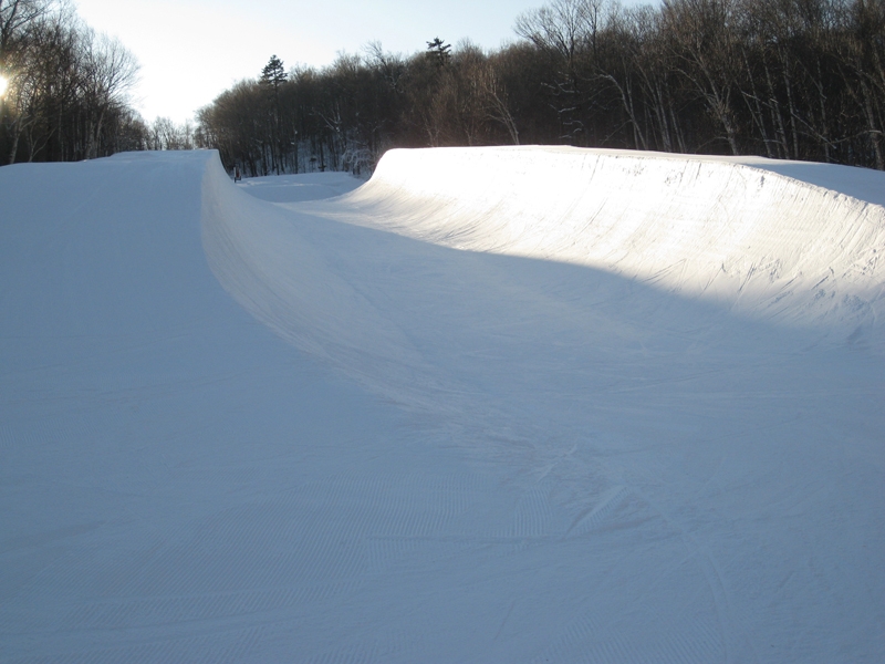 Halfpipe view from below