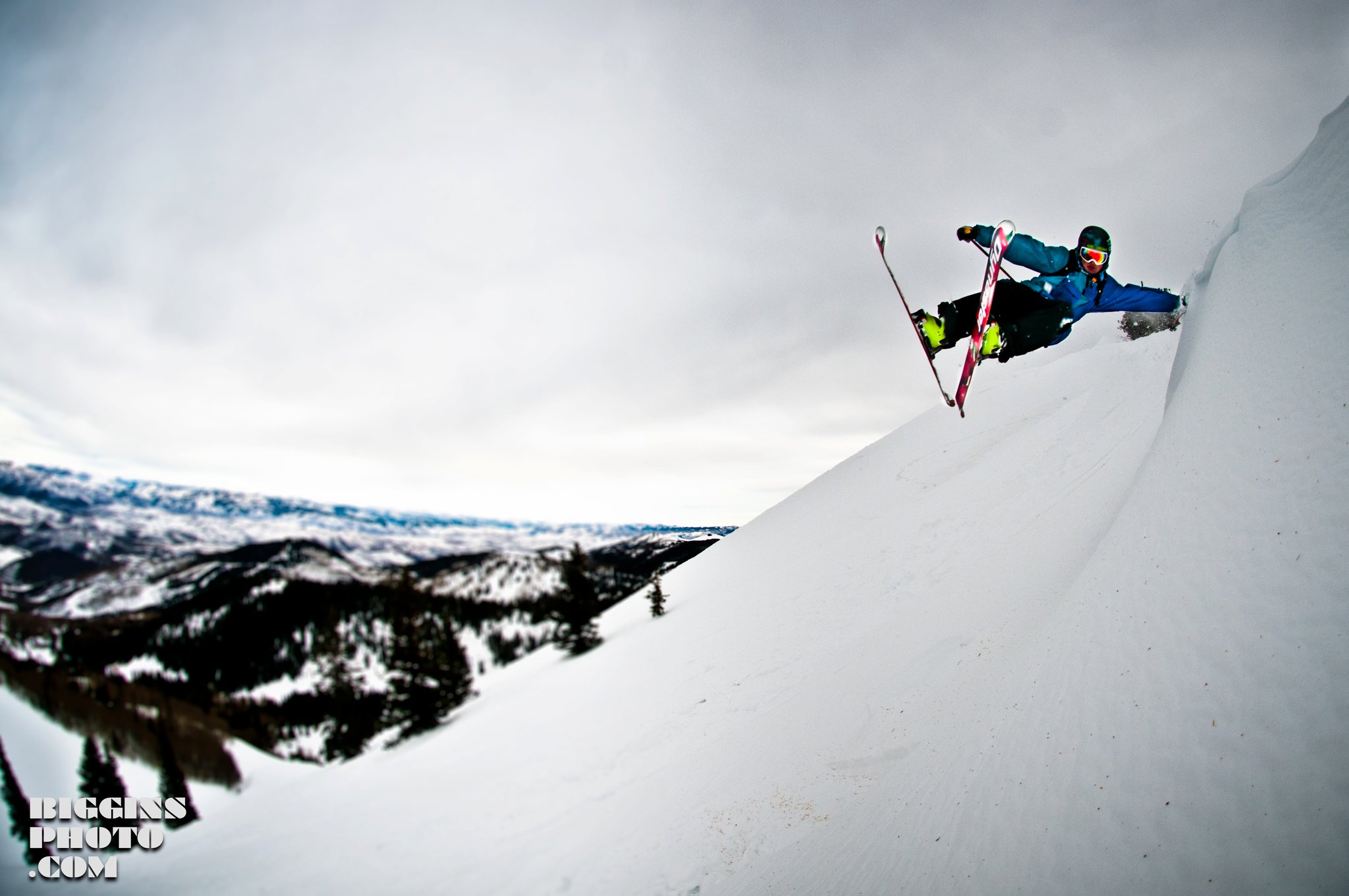 Hand drag off a cornice
