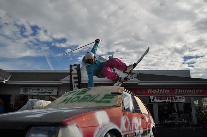Hand drag on car jib