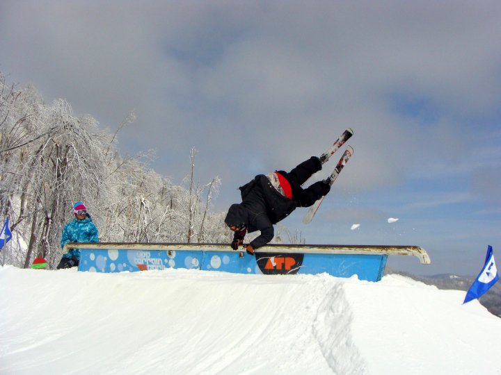 Hand draggin over post