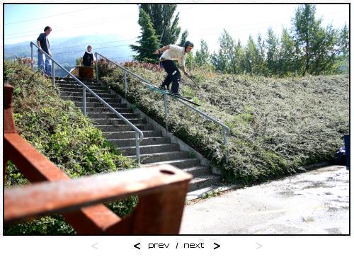 Handrail has 33 degrees in summer